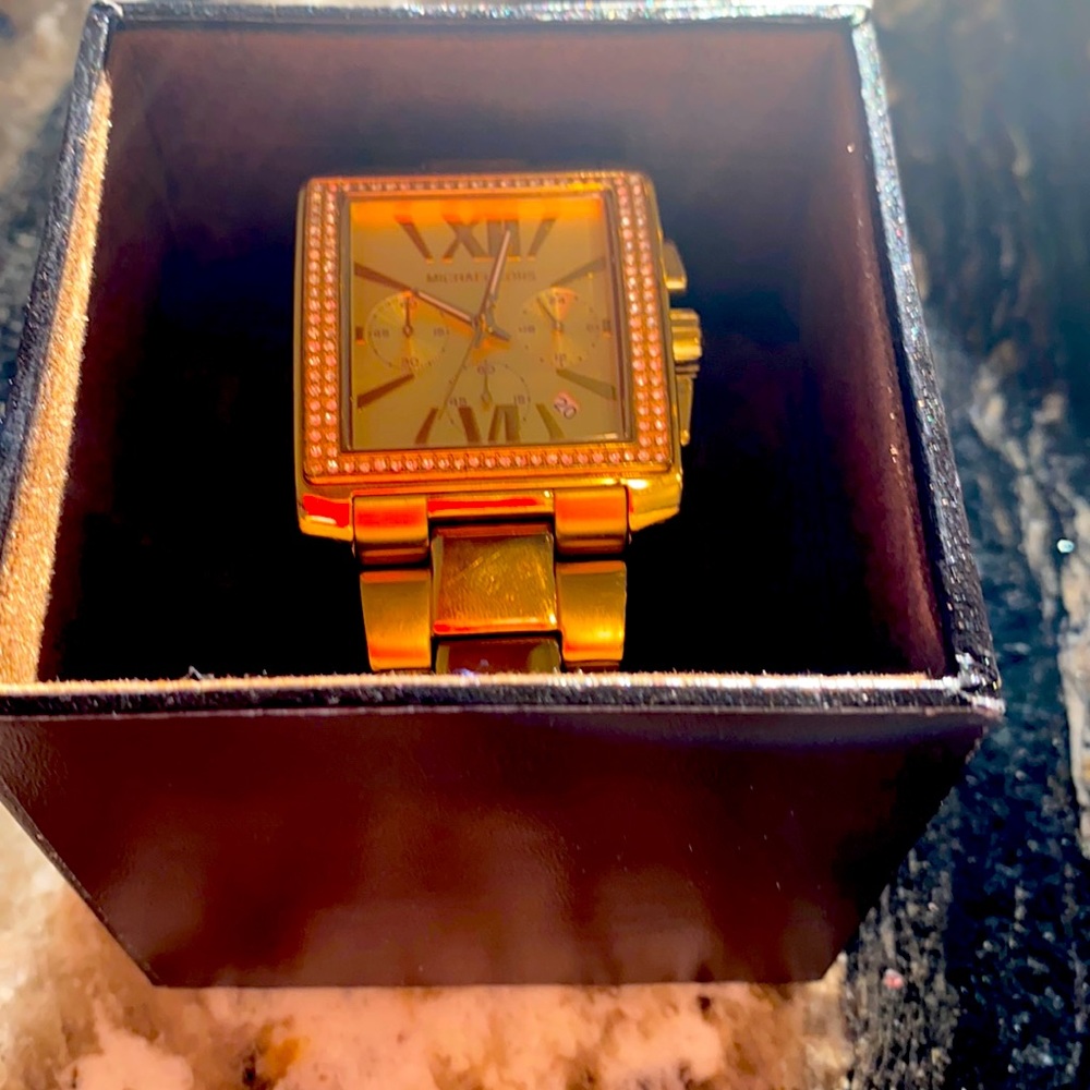 MICHAEL Michael Kors